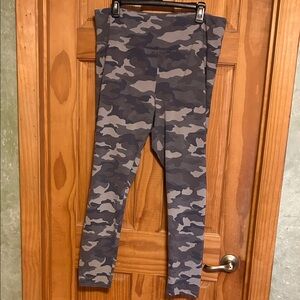 Women’s Plus Sonoma Legging Gray Camouflage Size XXL Like New